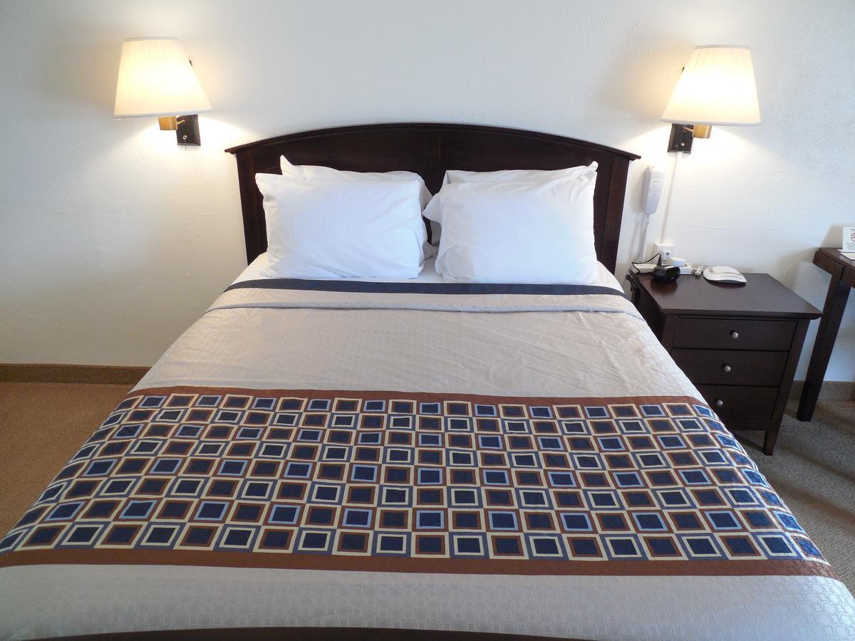 Motel 70 High Hill Esterno foto