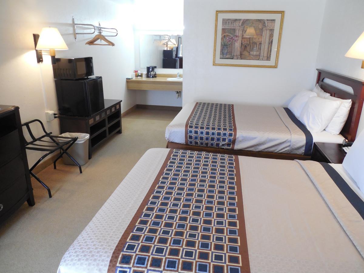 Motel 70 High Hill Esterno foto